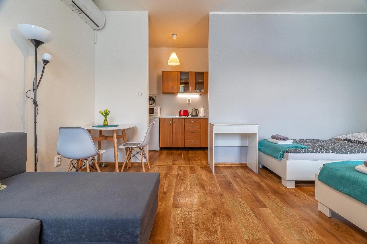 Jonas Apartments - Great Location Near Bratislava City Center Exterior foto