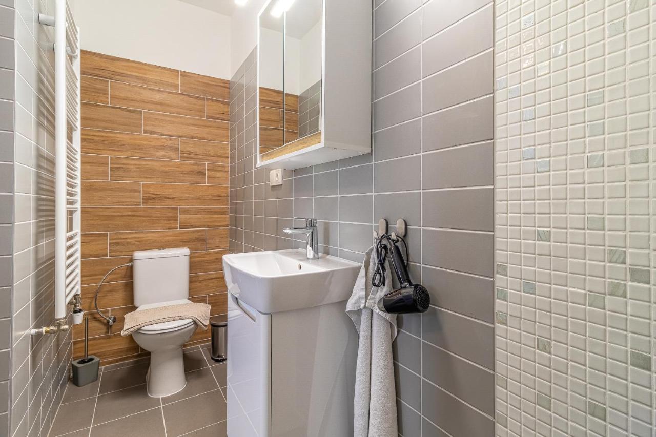 Jonas Apartments - Great Location Near Bratislava City Center Exterior foto