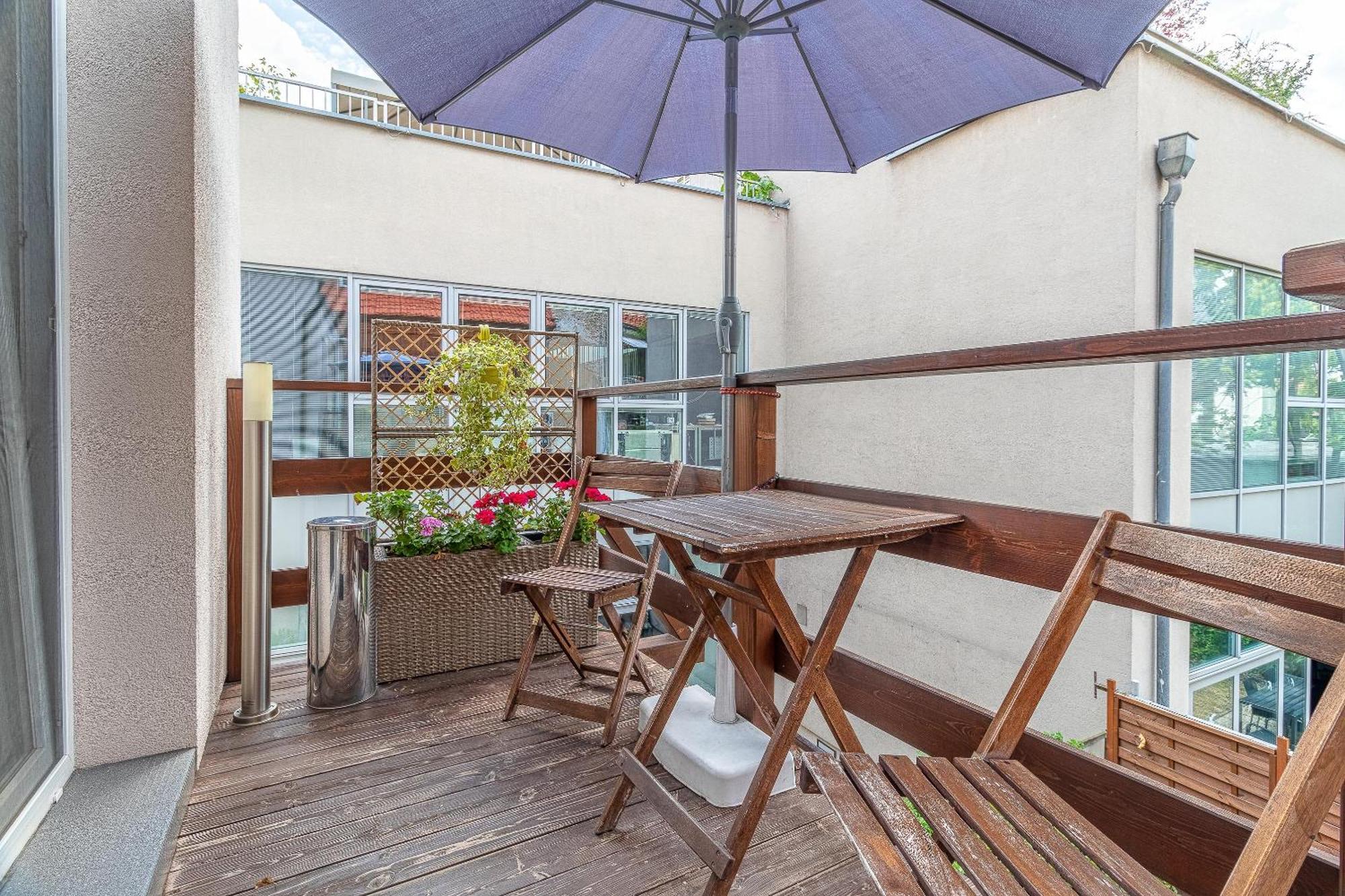 Jonas Apartments - Great Location Near Bratislava City Center Exterior foto